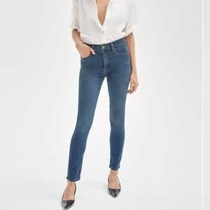 NWOT aritzia denim forum lola mid-rise skinny blue jeans 28, 28L